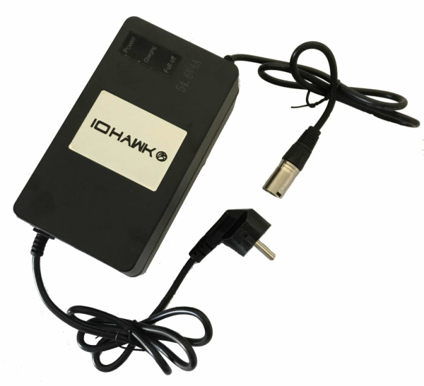 IO Hawk Ladegerät 4 A (Exit Cross)